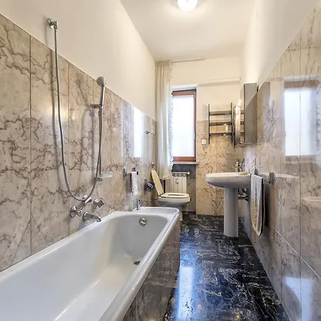 Einaudi Apartamento Mestre